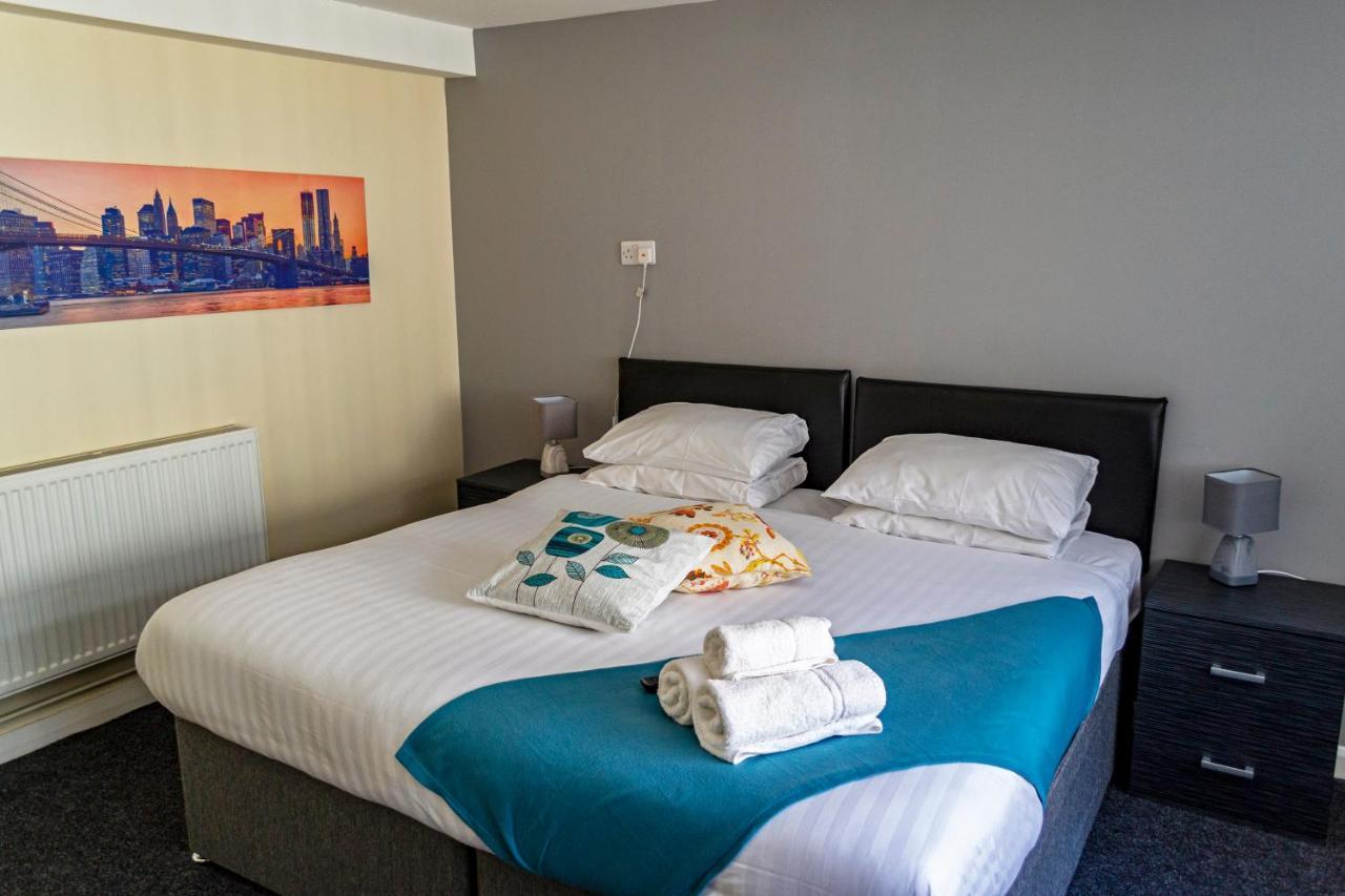 Lymedale Suites Studios & Aparthotel In Newcastle Under Lyme & Stoke Extérieur photo