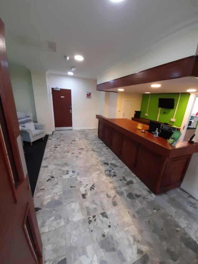 Lymedale Suites Studios & Aparthotel In Newcastle Under Lyme & Stoke Extérieur photo