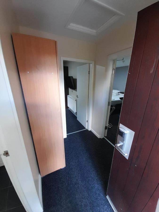 Lymedale Suites Studios & Aparthotel In Newcastle Under Lyme & Stoke Extérieur photo
