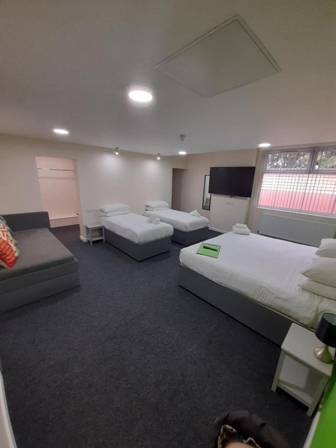 Lymedale Suites Studios & Aparthotel In Newcastle Under Lyme & Stoke Extérieur photo